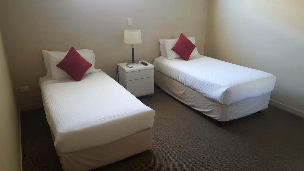 Pier Resort Urangan Extérieur photo