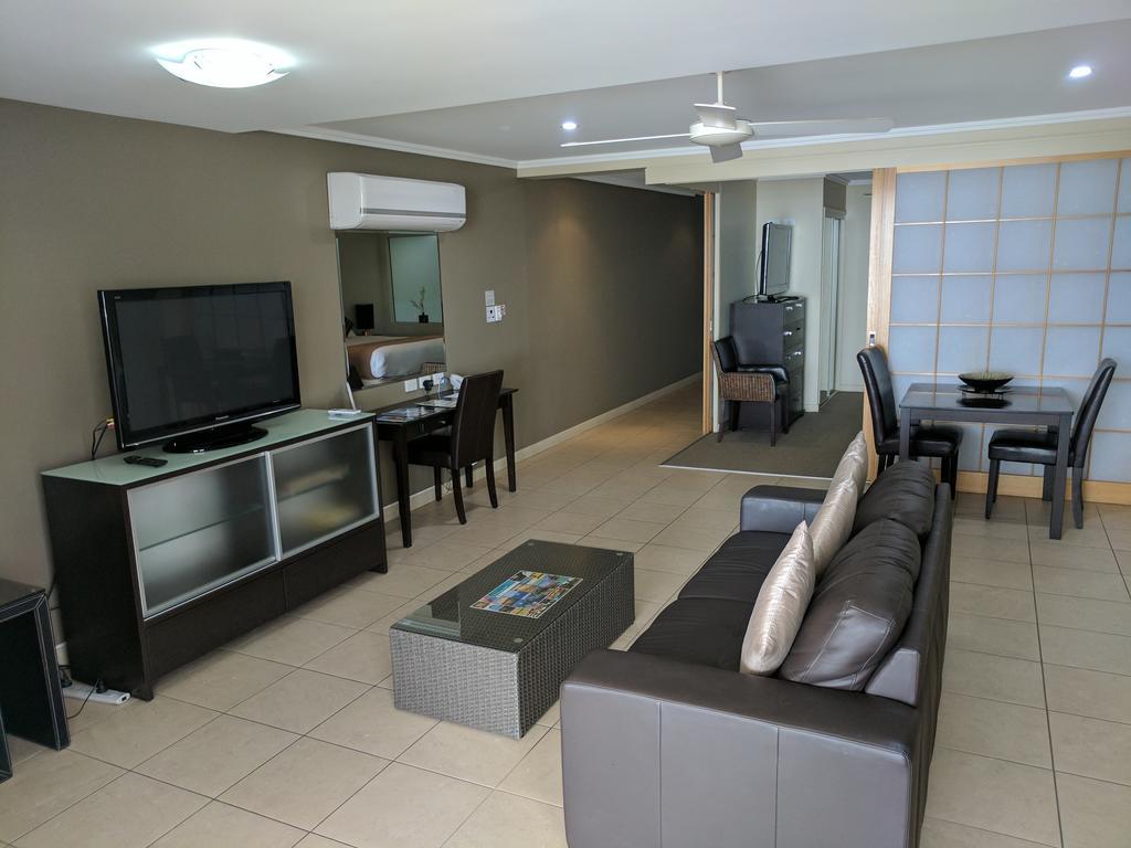 Pier Resort Urangan Extérieur photo
