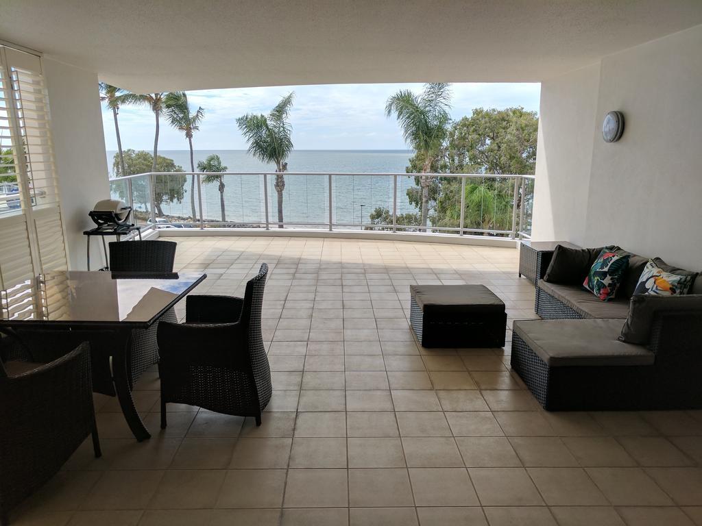 Pier Resort Urangan Extérieur photo